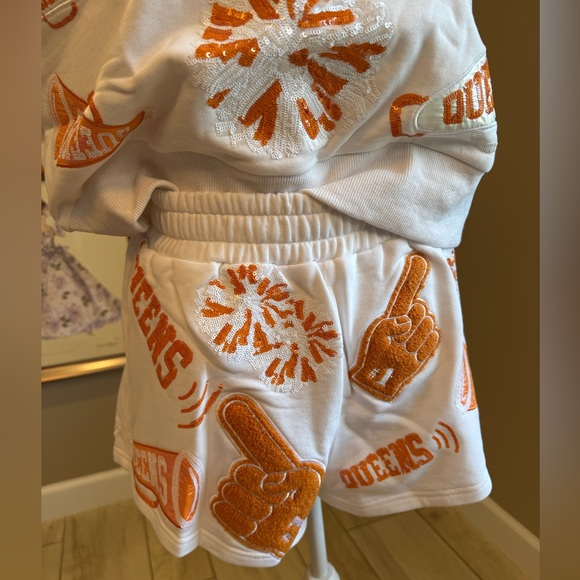 New! Rare! QUEEN OF SPARKLES Orange and White Cheers Queen Set - Picture 5 of 13